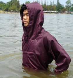 anorak with well fitting hood